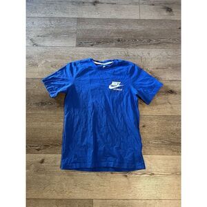 Nike Sportswear Mens Blue Short Sleeve Los Angeles Graphic T-shirt Size Small